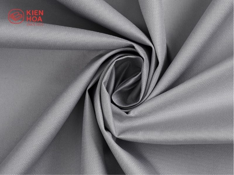 Vải Poly thái có độ mịn, độ bóng, hoàn thiện tốt