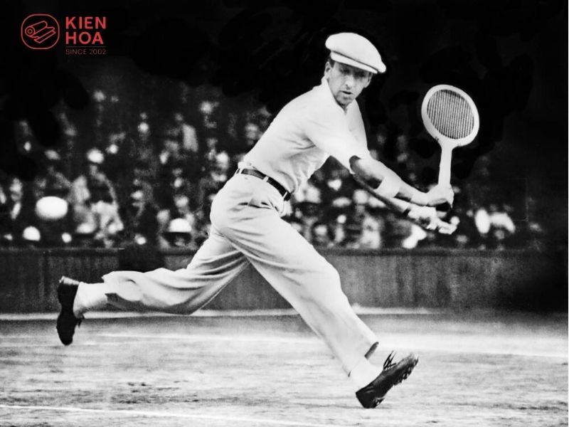 Vải cá sấu bắt nguồn từ thương hiệu Lacoste của Pháp