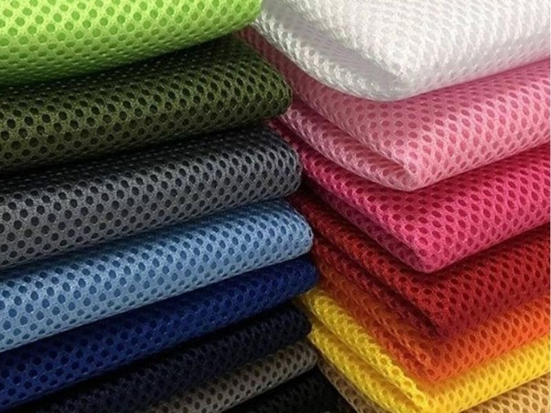 Vải mesh là loại vải dệt kim có cấu trúc lỗ thoáng khí