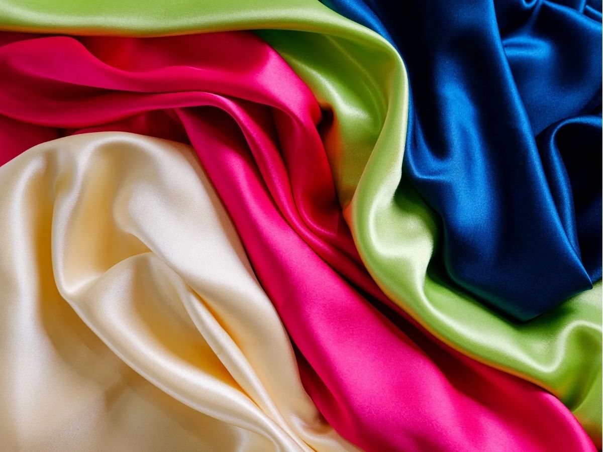 Vải satin có lịch sử lâu đời là loại vải cao cấp gắn liền trong văn hóa Á Đông